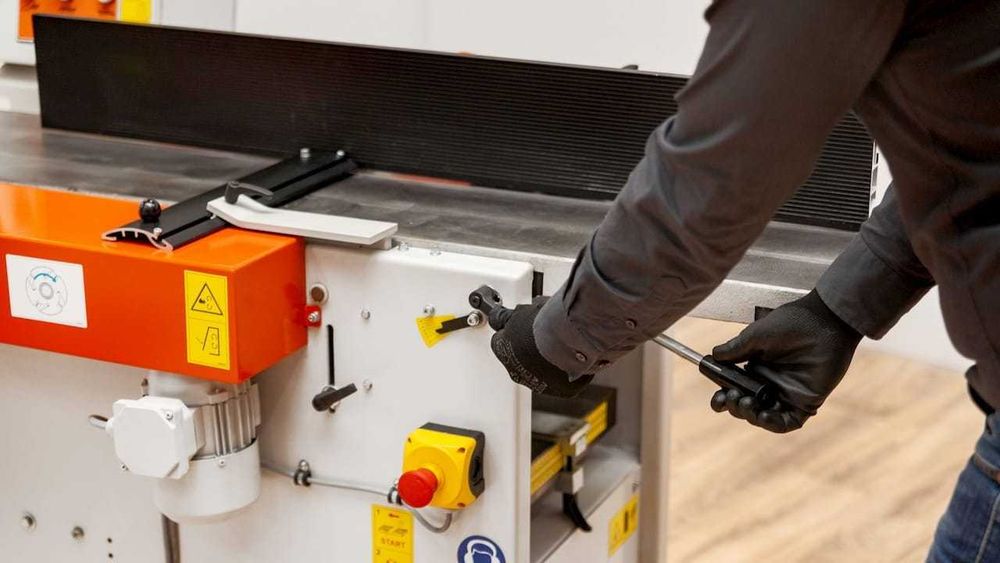 Multi Strugarko-Frezarka Grubościówka Wood Mizer struganie wyrównanie