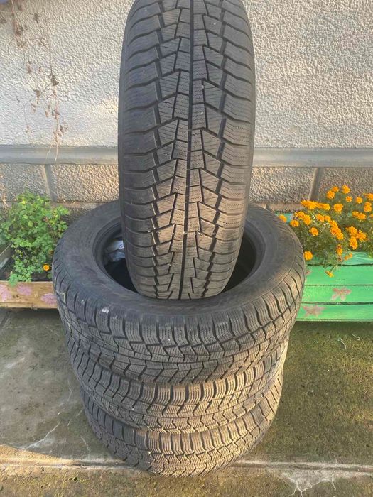 Резина зимняя в отличном состоянии