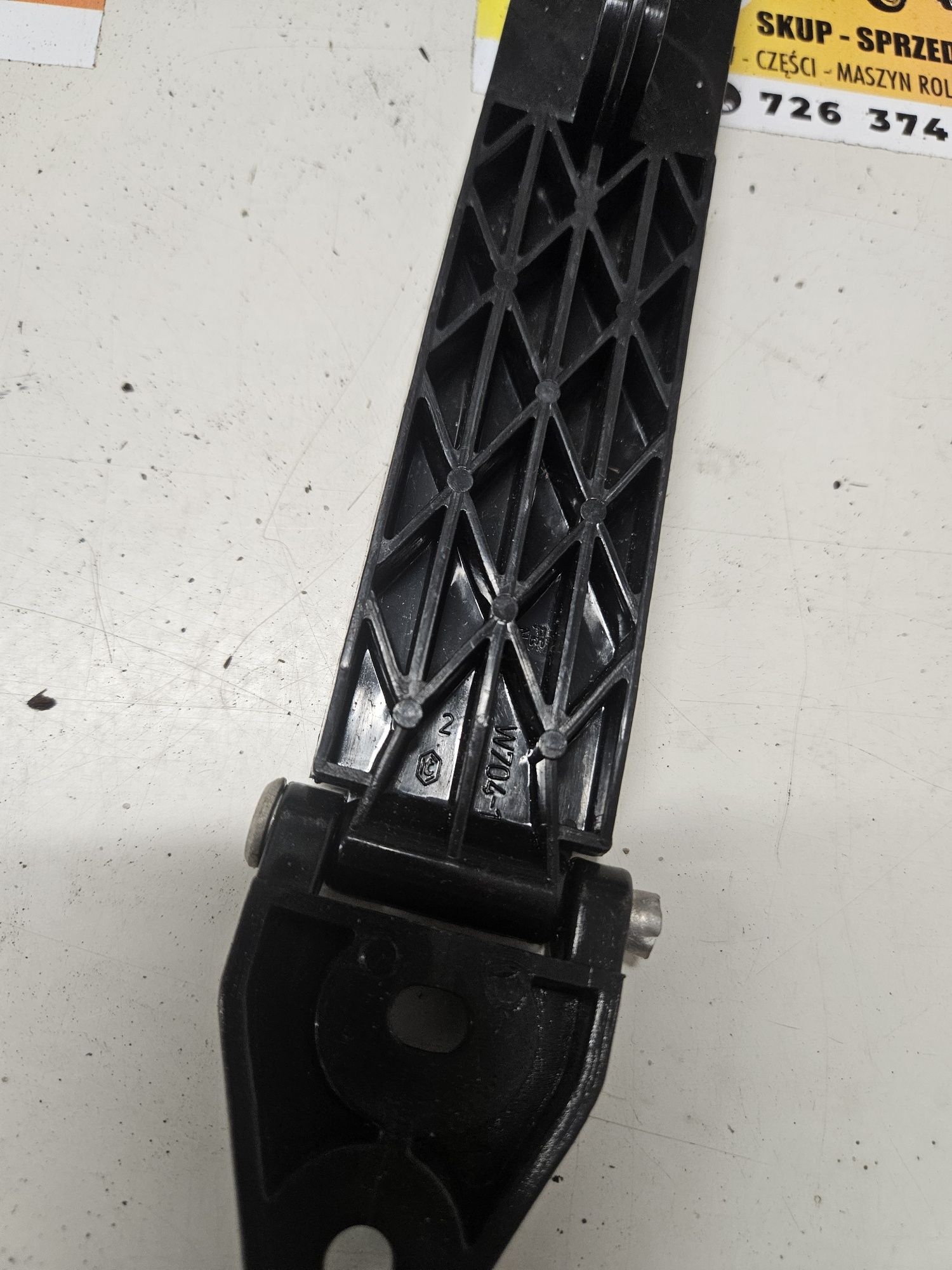 Pedal gazu fiat 125p syrena 105 104