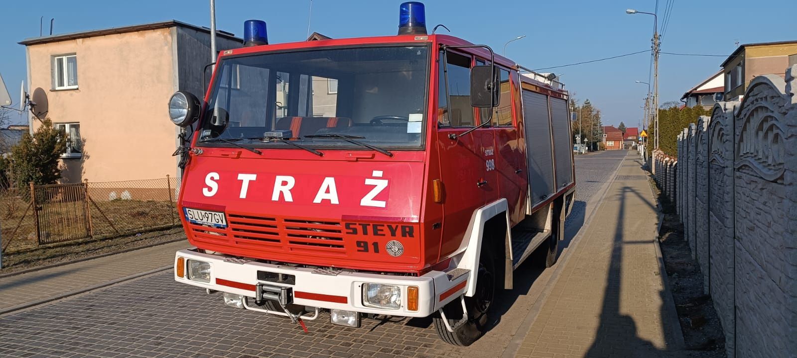 Steyr 791 4x4 strażacki pożarniczy 9 osób zadbany.Moc silnika 210KM.