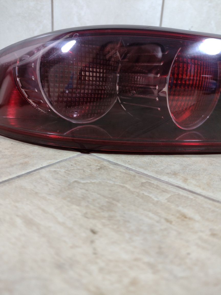 Alfa Romeo 159 kombi sedan lampa lewa  tył wkład wysyłka OLX