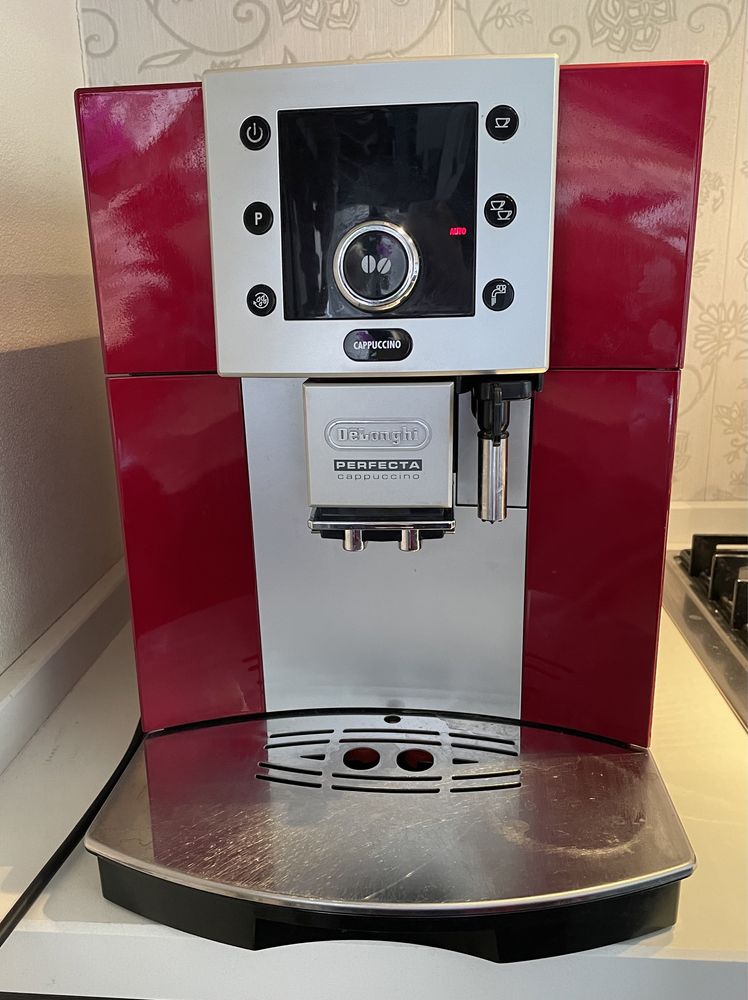 Кововарка DeLonghi Perfecta cappuccino