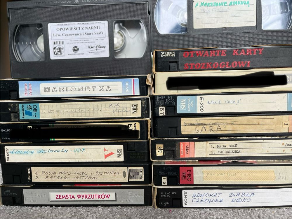 Kasety VHS komplet lub na sztuki