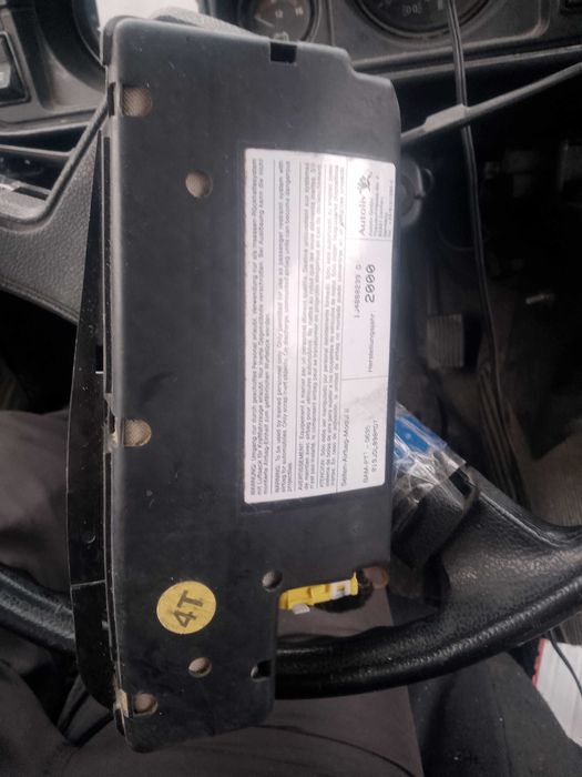 Подушка безпеки сиденья левая гольф4