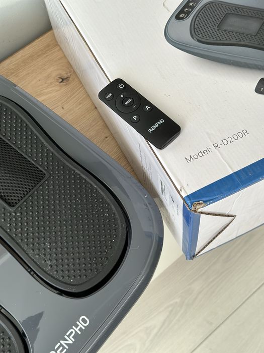 Масажер для ніг RENPHO Vibrating and Rolling Foot Massager