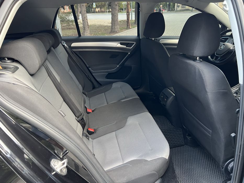 Volkswagen E-Golf 2014 Один владелец