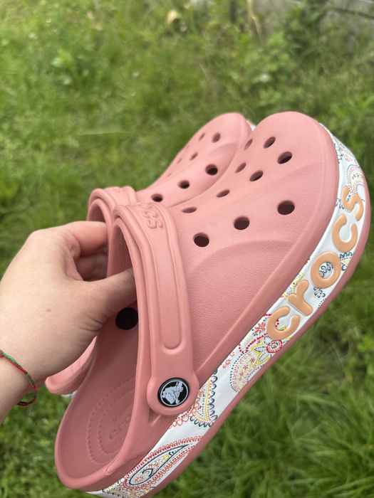 Крокси жіночі Crocs 37, 38, 39 розмір джиби в комплекті