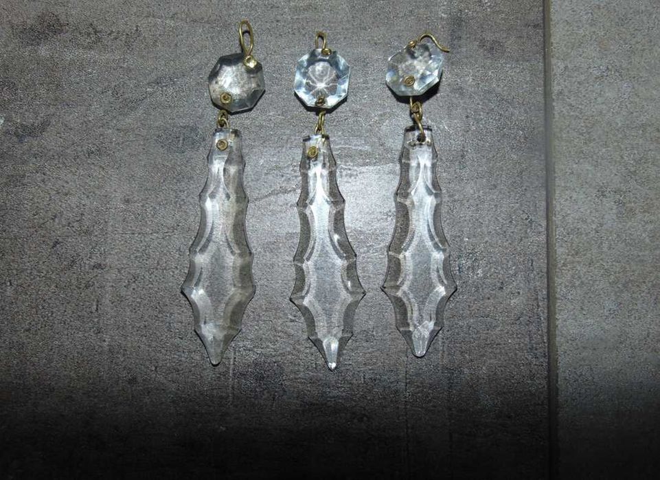 Stare kryształki szklane strzałki,liście dł.9,7 cm.cena za 1 sztukę