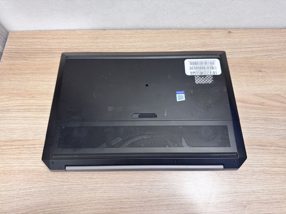 15.6”FHD IPS HP zBook 15 G5 i7-8850H/16-32/512 nVidia P2000 4 Gb