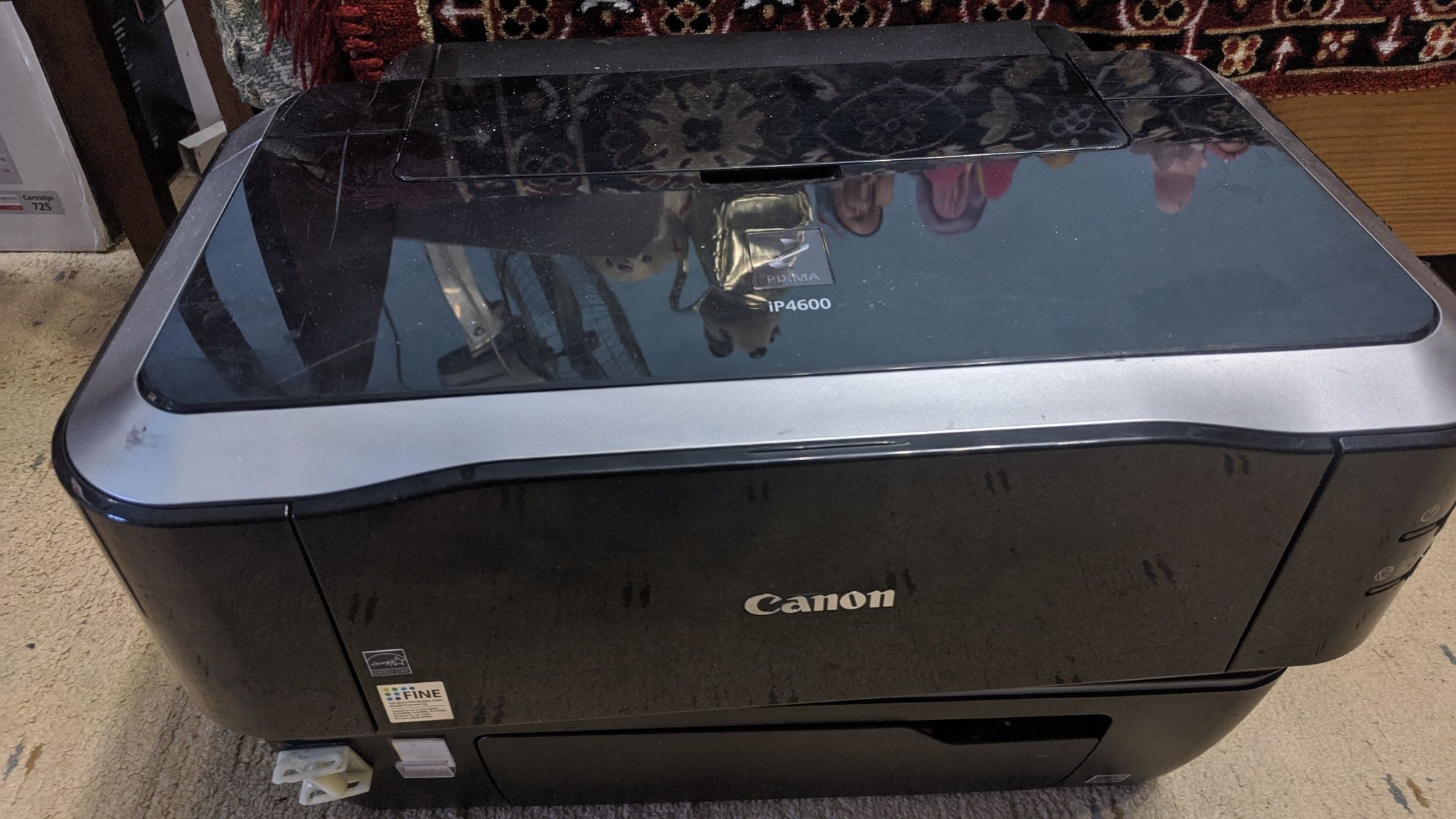 HP DeskJet 2515 i Canon PIXMA 4600