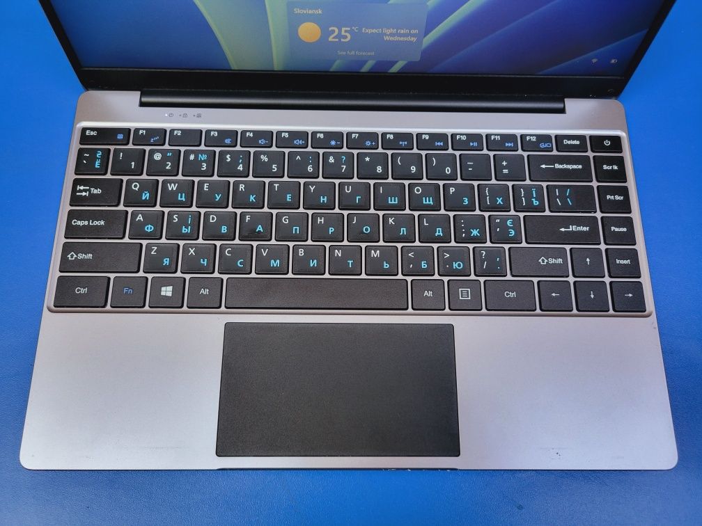 Ноутбук 14" FHD 1920X1080 Intel J4105 4ядра/12DDR4/240SSD/UHD600/akb 4