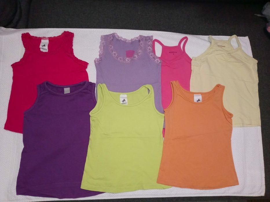 Zestaw letni -7 bluzek na ramiączkach w rozm.92/98