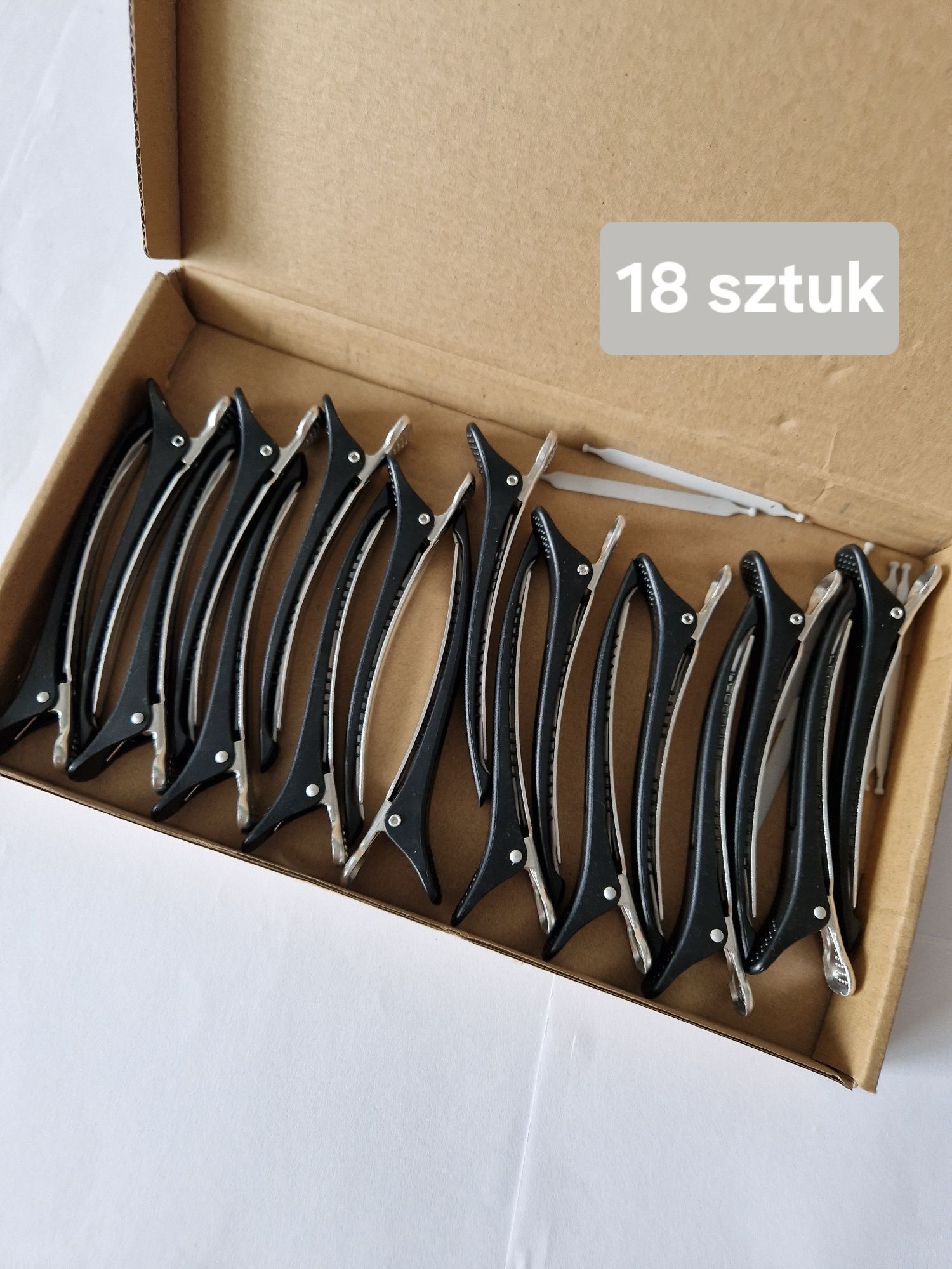 Spinki do włosów 18 sztuk, krokodyle, nowe, metal i plastik