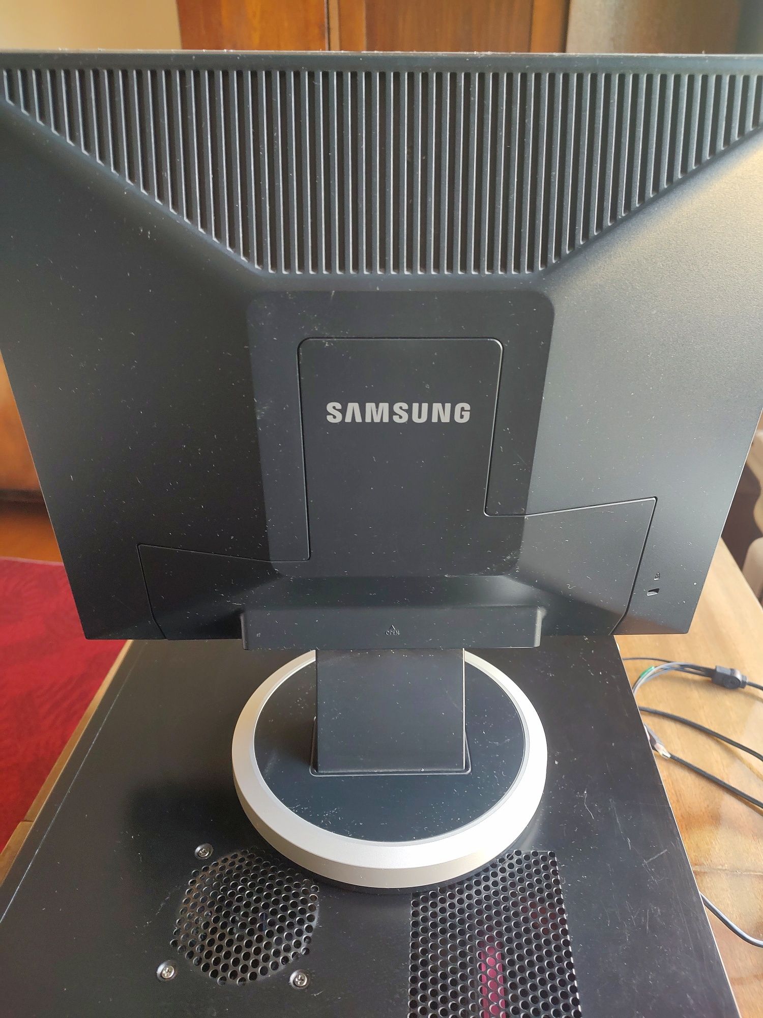 Комп'ютер Cooler Master + монітор Samsung