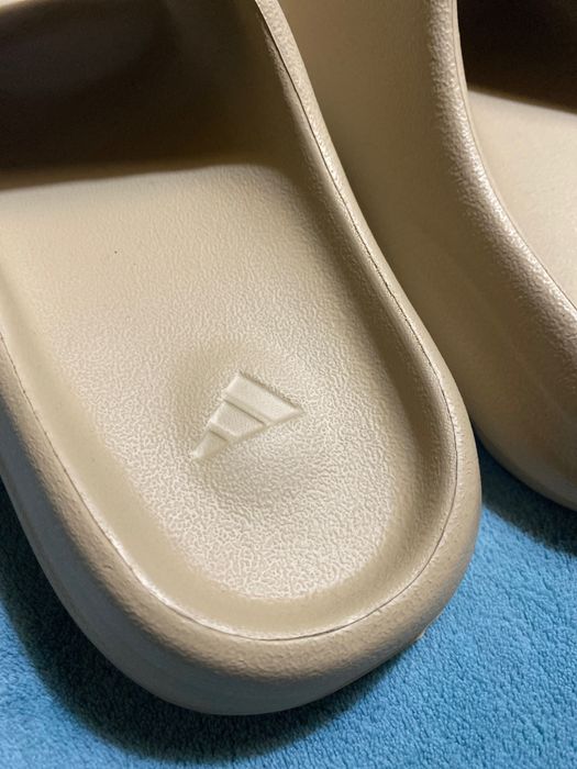 Adidas Yeezy Slide Bege 9US / 42