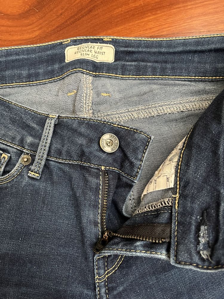 Calças de ganga “Soho”, da marca “Pepe Jeans”