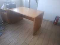 Secretaria de madeira