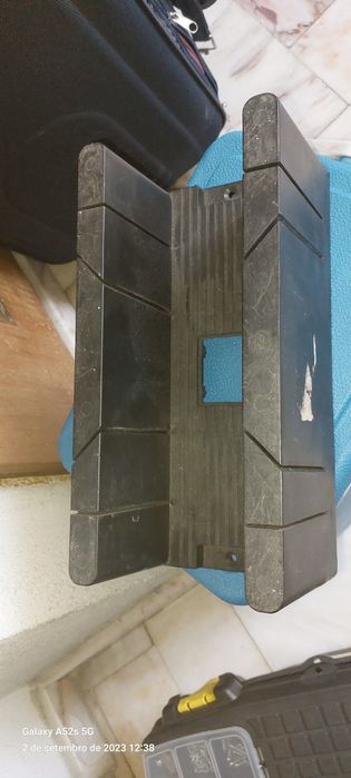 Caixa esquadria Plastico novo Entrego em alfragide e Benfica