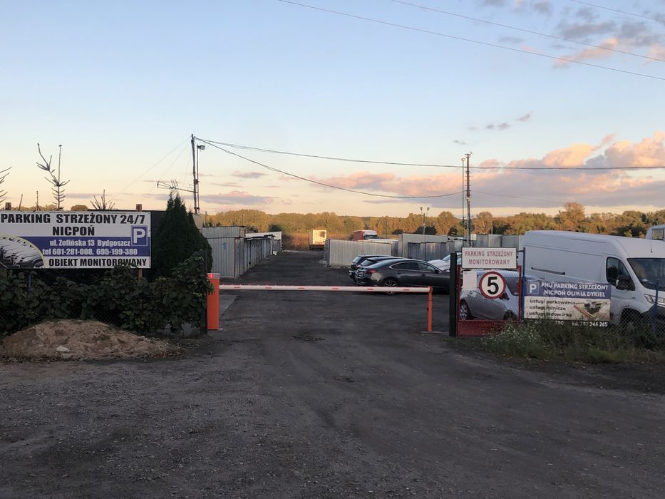 Garaż na parkingu strzeżonym