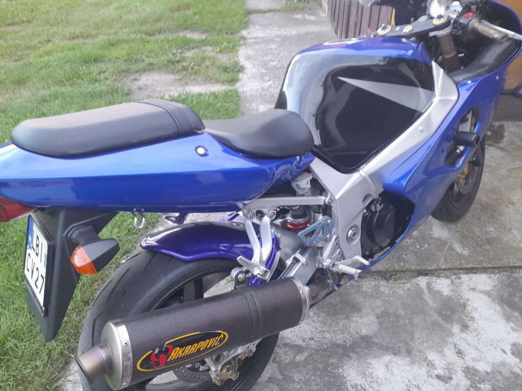 Sprzedam doinwestowane suzuki gsxr 1000