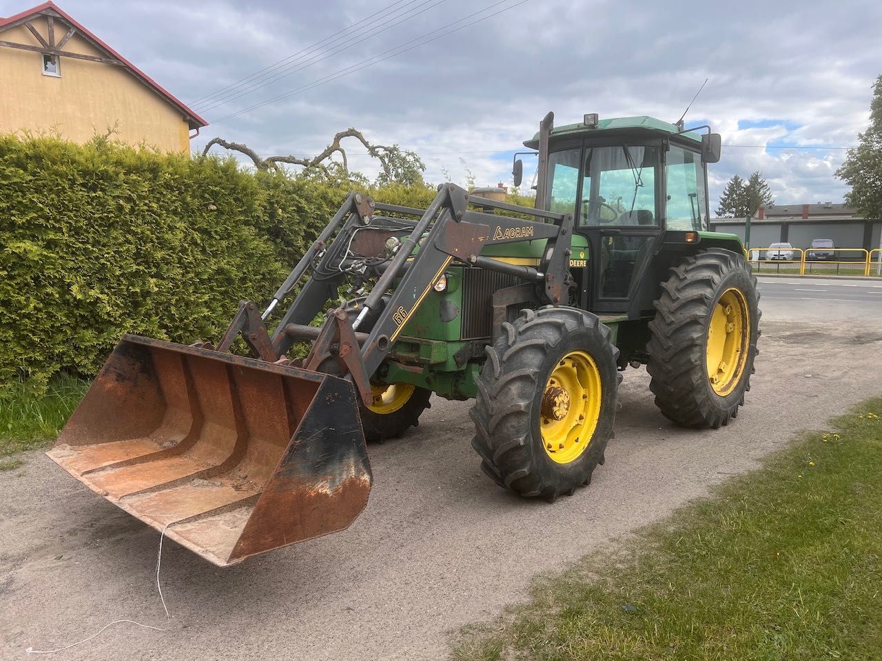 John Deere 3350 z turem cenna brutto faktura VAT