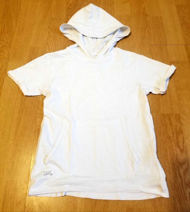 T-shert Reserved rozm. 122