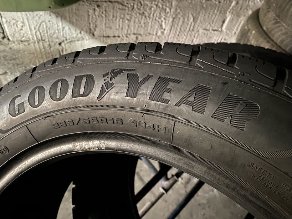 Шини 235/55/18 - 4шт Goodyear UltraGrip P+ SUV зима