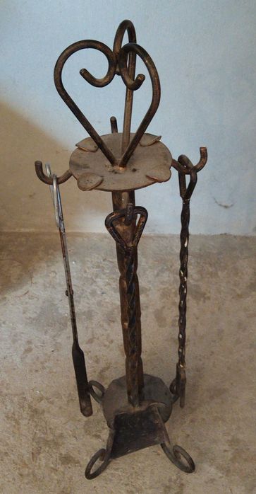 Conjunto em ferro forjado para limpeza de lareira