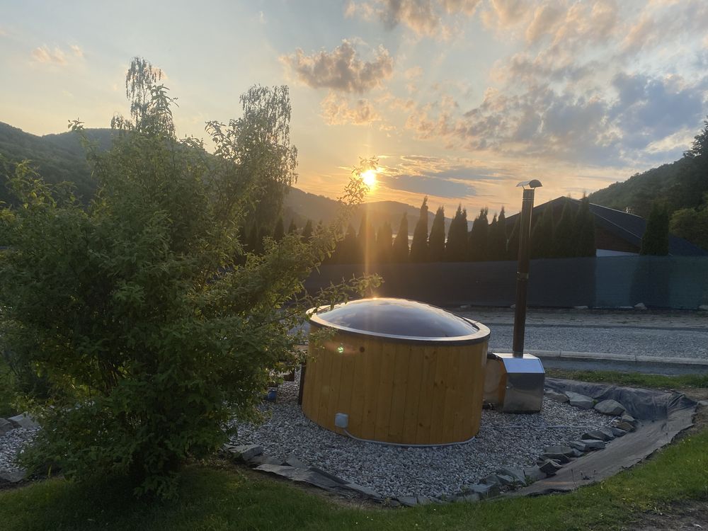 Chatka bieszczadzka domek Bóbrka Solina noclegi domki