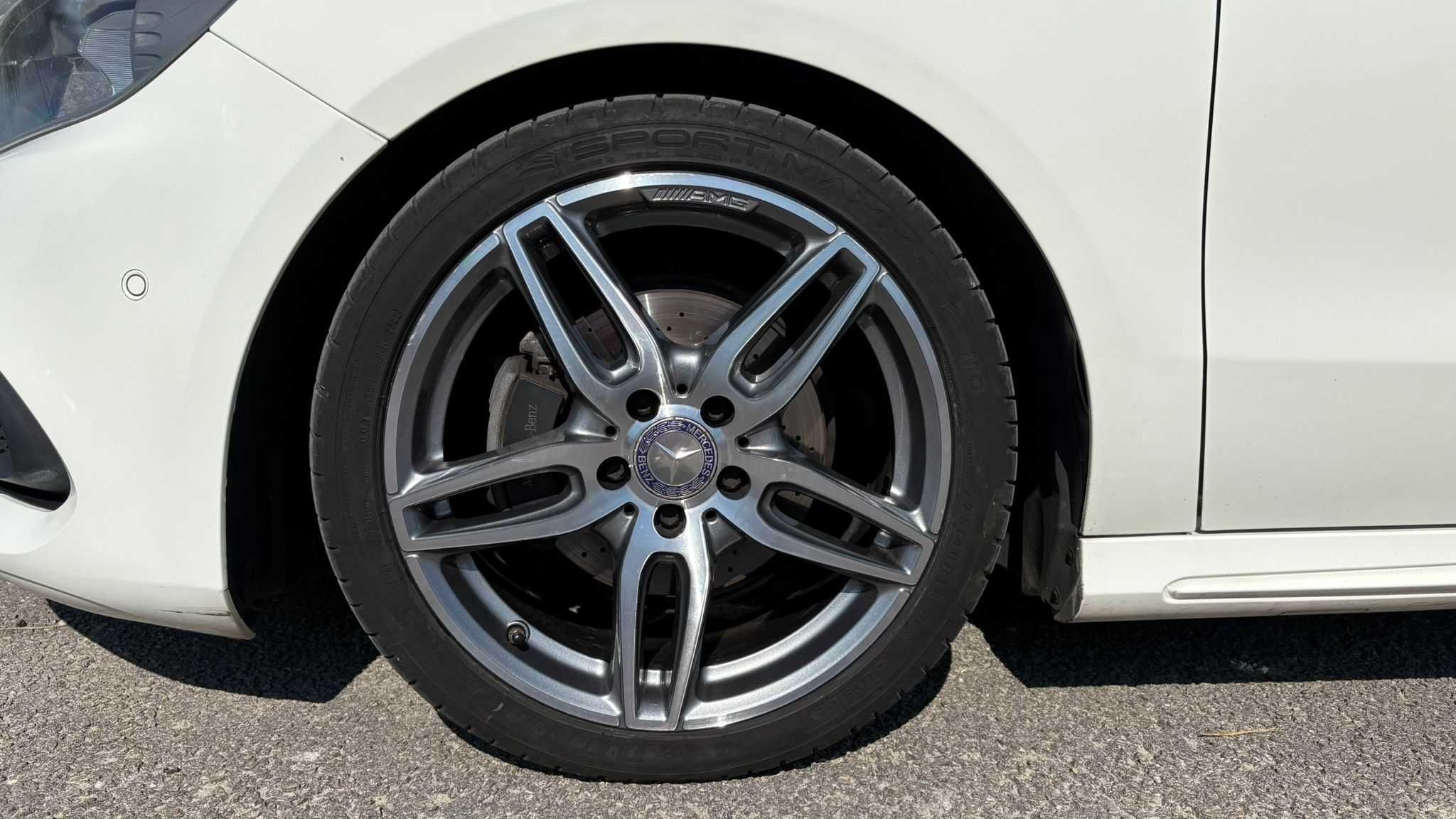 Mercedes-Benz Classe A 180 d AMG Line