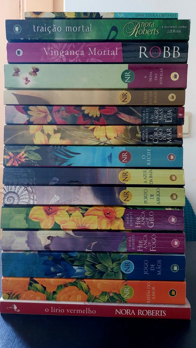 Livros escritos por mulheres (portes incluídos)
