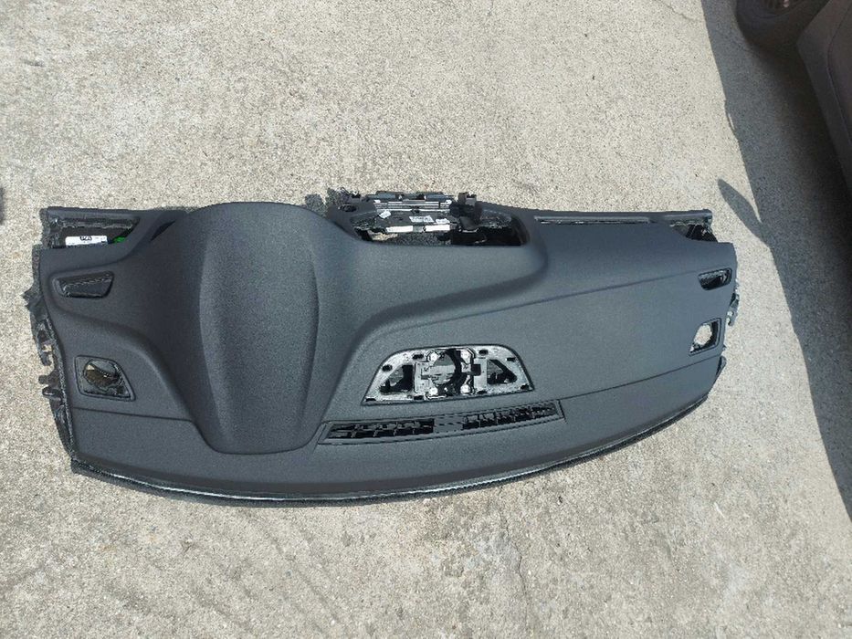 Renault megane 4 deska rozdzielcza, konsola