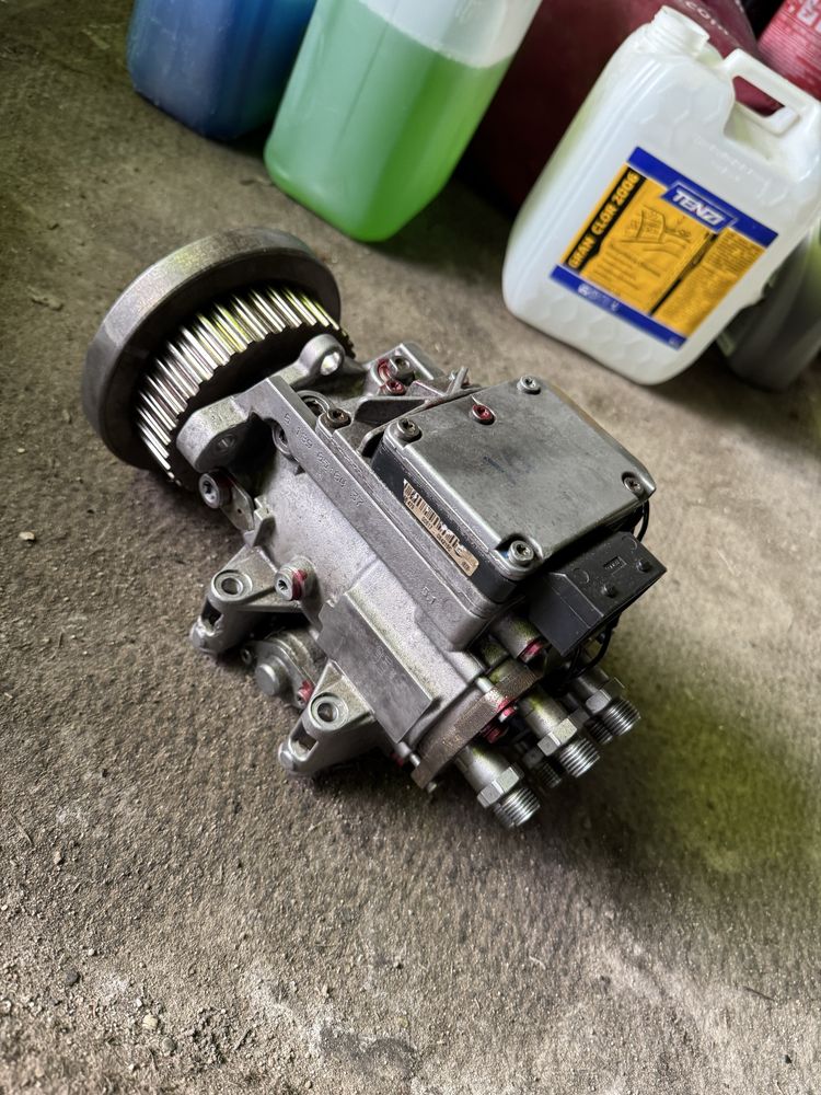 POMPA WTRYSKOWA 010 audi a6 c5 2.5tdi