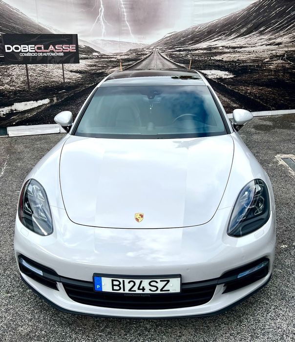 Porsche Panamera Sport Turismo 4 E-Hybrid