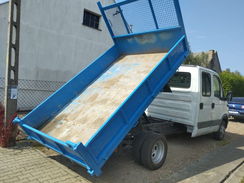 Iveco Daily 35C14 wywrotka Kiper 7 os. 2.8 na linkę 107 KM blizniak