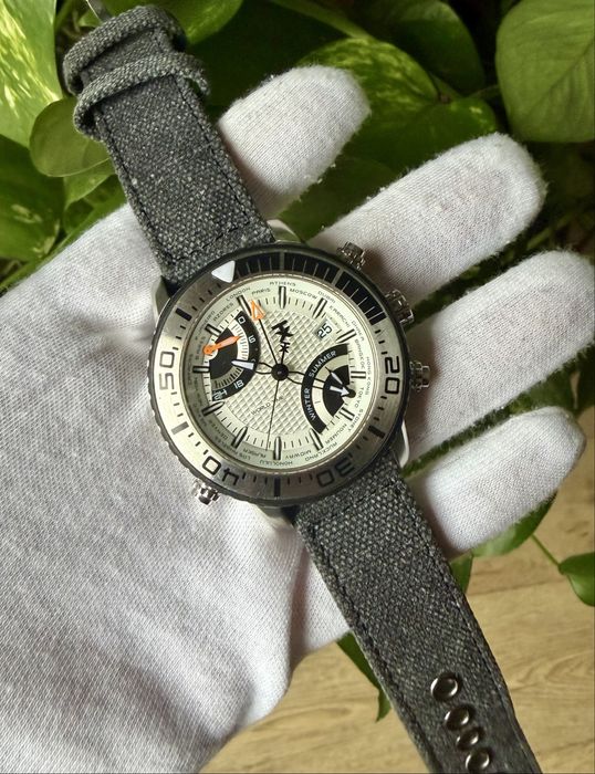 Relogio Timex TX World Time