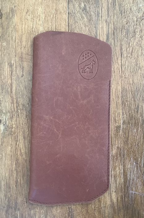 Capa em pele para óculos