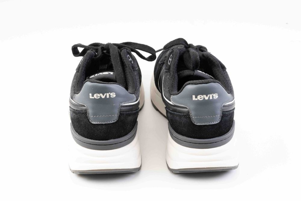 Чоловічі кросівки Levis Charge 235896-1975-59 розмір 42