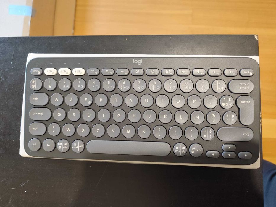 Logitech Pebble Keys 2 K380s