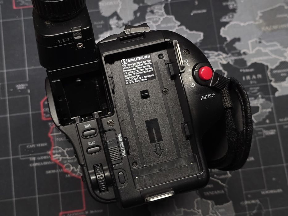 Grundig LC775 HE kamera Hi8