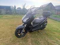 Skuter Yamaha X-Max 125