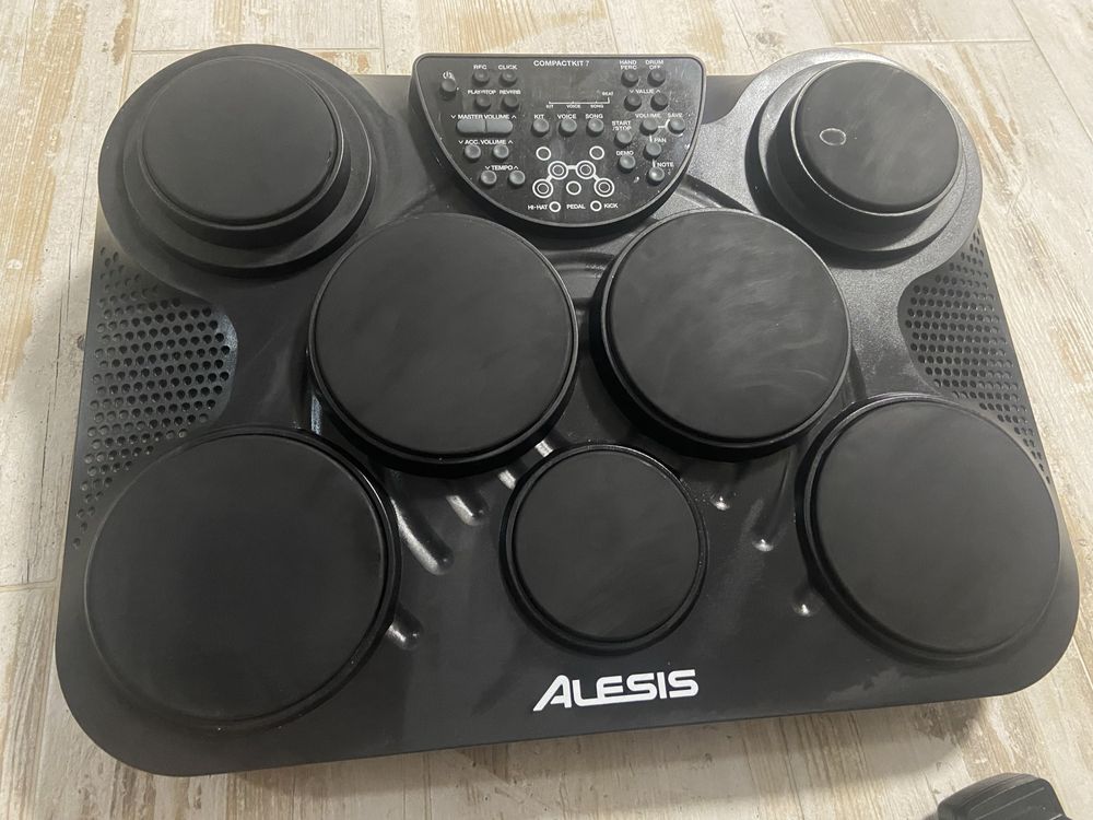 Alesis CompactKit 7 электронные барабаны