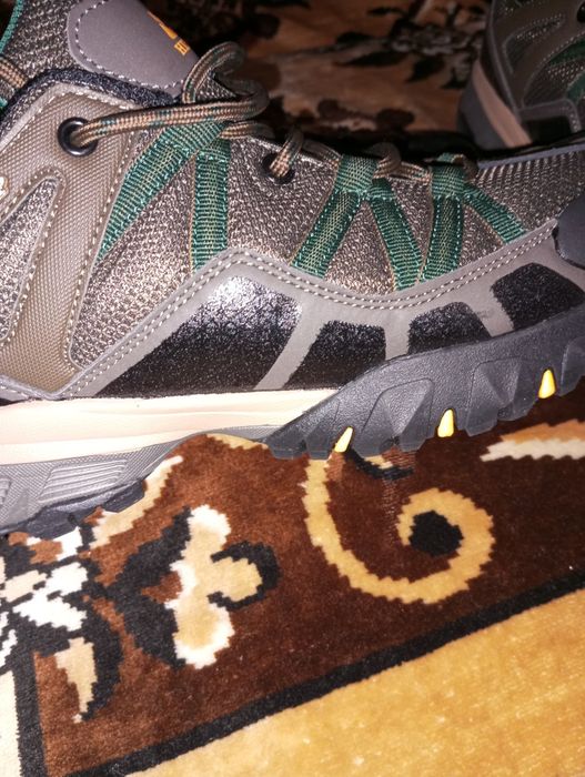 Термо кросівки 43р.