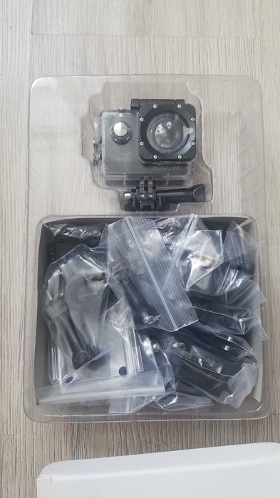 Продаю нову екшн-камеру SJCAM SJ4000 Wi-Fi. Повний комплект.