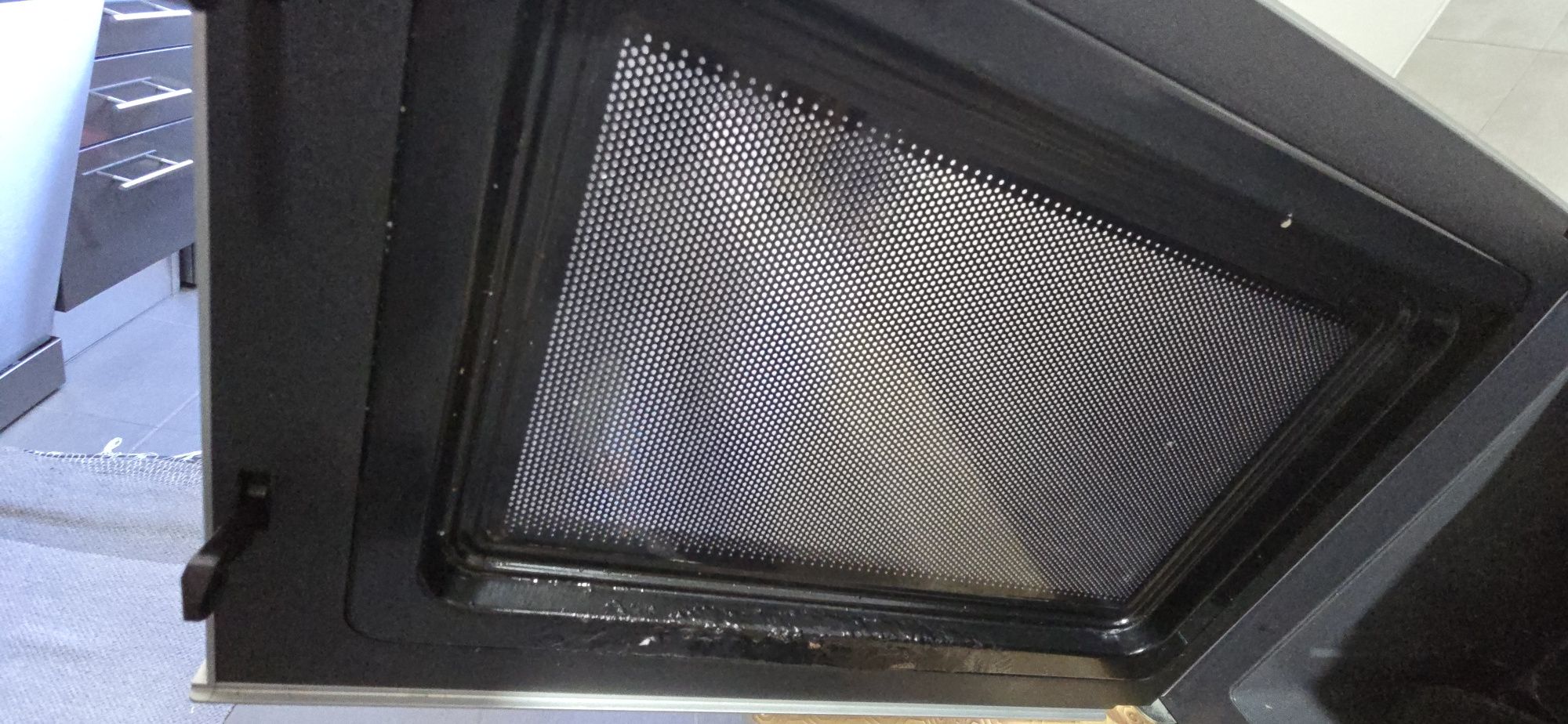 MICROONDAS /GILL  da marca ORIMA  usado mas a funcionar perfeitamente