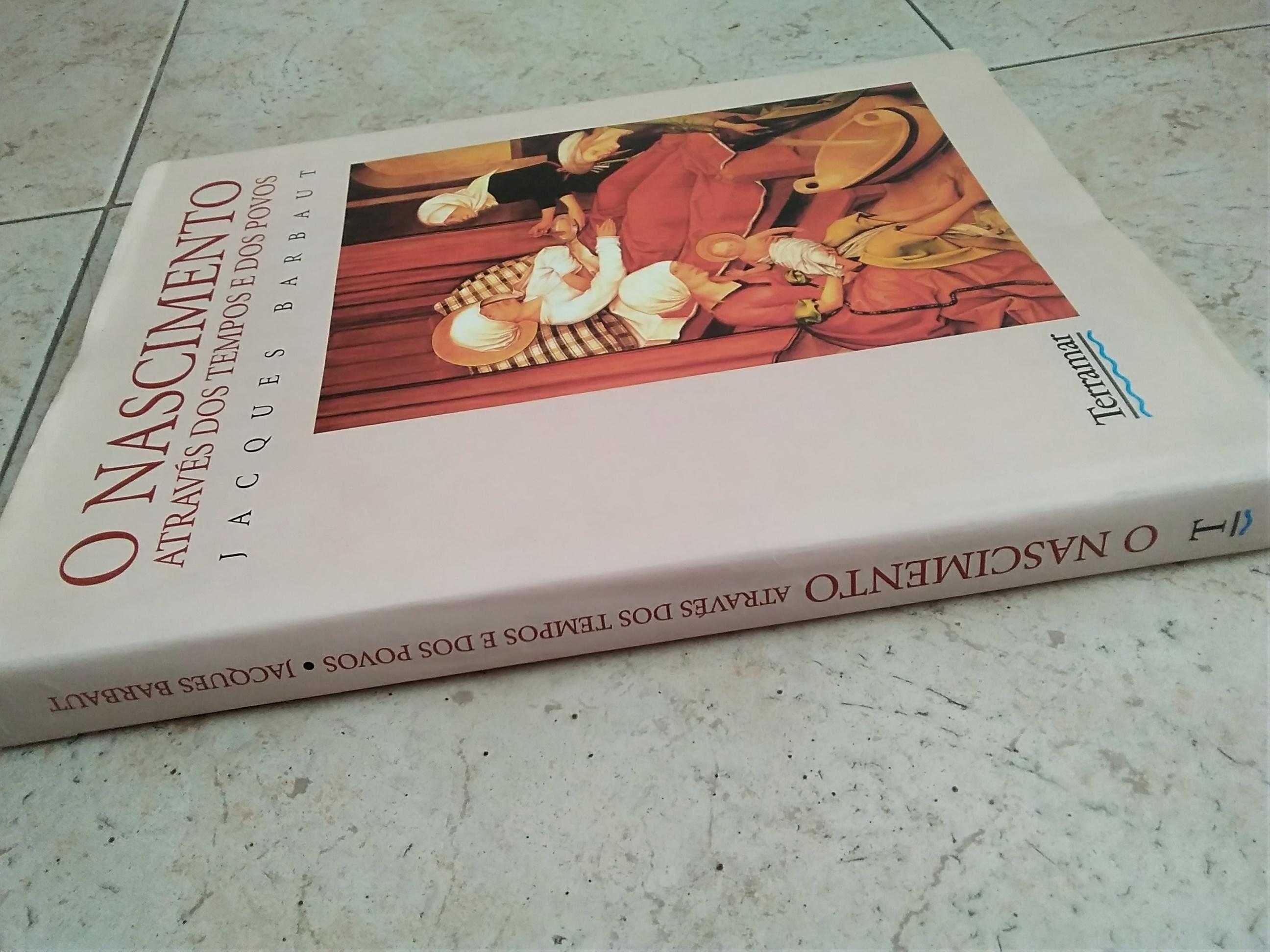 O Nascimento Através dos Tempos e dos Povos