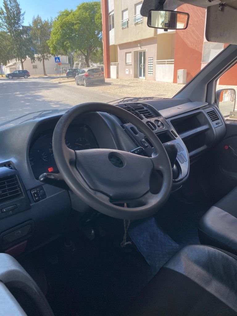 Mercedes Vito 108D 8 lugares