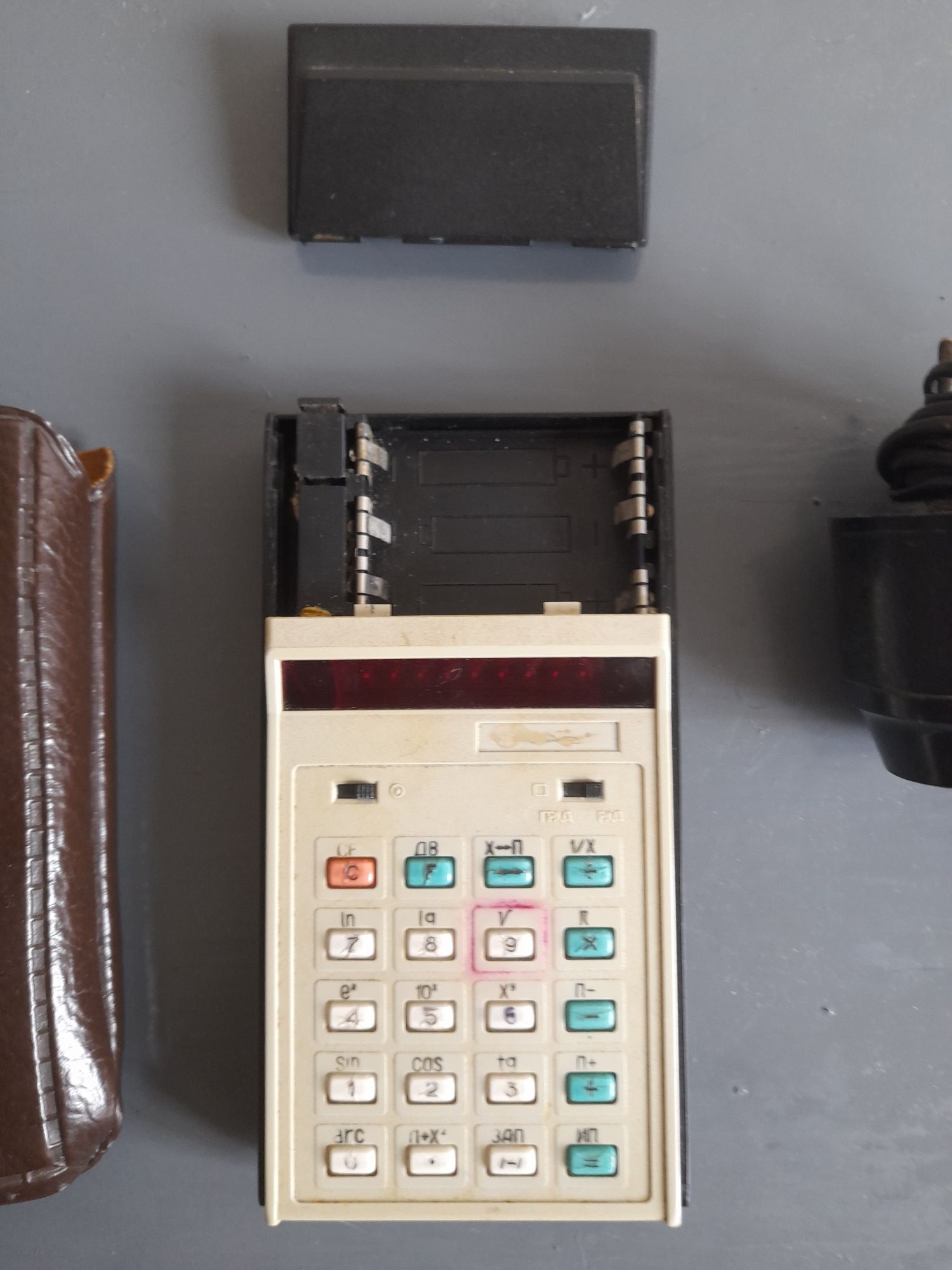 Калькулятор Электроника Б3-37.