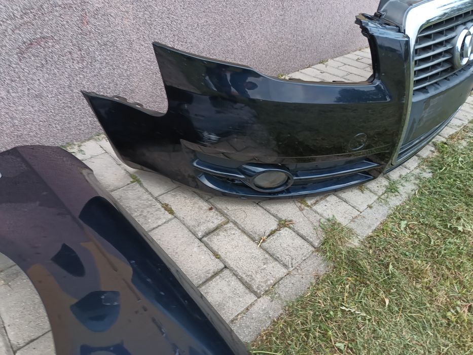 Maska zderzak LZ5J błotnik prawy LZ5A przód Audi A4 B7 części
