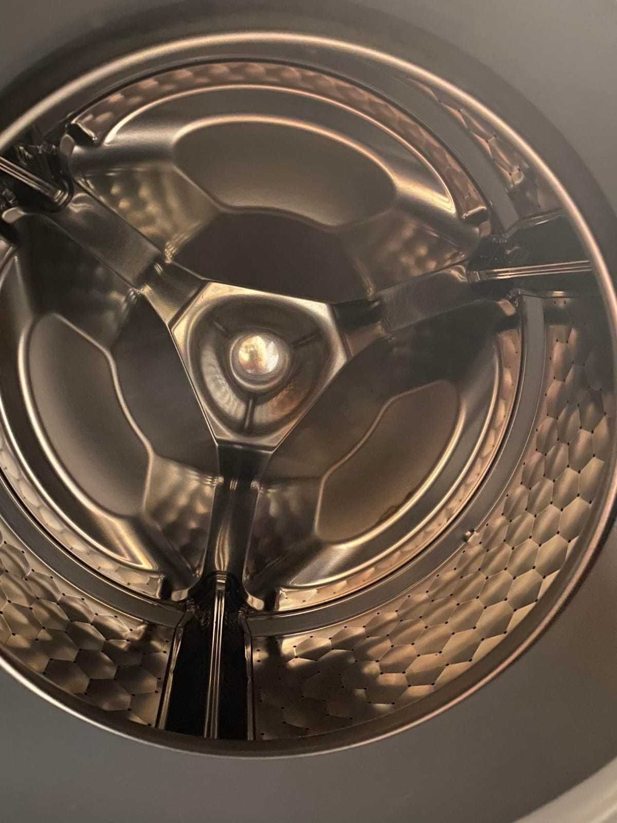 Pralka MIELE SOFTTRONIC W437 uszkodzona do naprawy lub na części